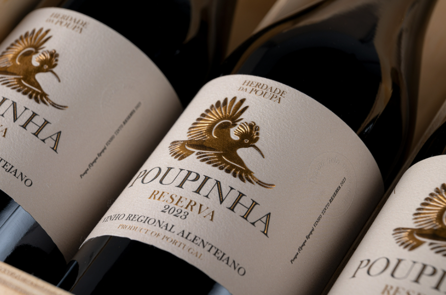 葡萄酒包裝設計分享：Poupinha Reserva，以溫暖與意義詮釋土地情懷